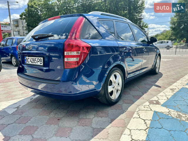 Синій Кіа Сід, об'ємом двигуна 2 л та пробігом 152 тис. км за 5900 $, фото 4 на Automoto.ua