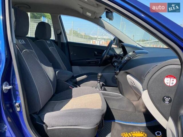 Синий Киа Сид, объемом двигателя 1.6 л и пробегом 178 тыс. км за 6490 $, фото 17 на Automoto.ua