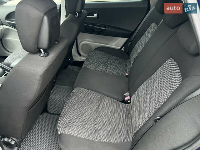 Синій Кіа Сід, об'ємом двигуна 1.59 л та пробігом 220 тис. км за 6200 $, фото 13 на Automoto.ua