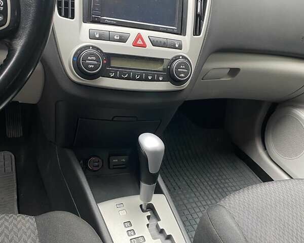 Синий Киа Сид, объемом двигателя 1.98 л и пробегом 153 тыс. км за 8200 $, фото 14 на Automoto.ua