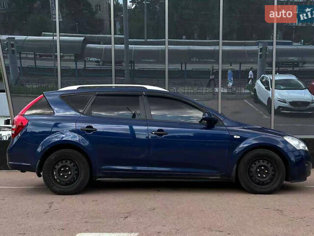 Синий Киа Сид, объемом двигателя 1.59 л и пробегом 144 тыс. км за 5850 $, фото 4 на Automoto.ua