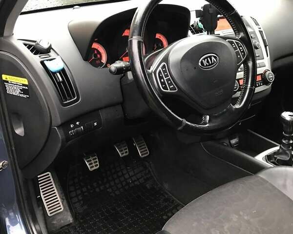 Синий Киа Сид, объемом двигателя 1.6 л и пробегом 290 тыс. км за 2650 $, фото 11 на Automoto.ua