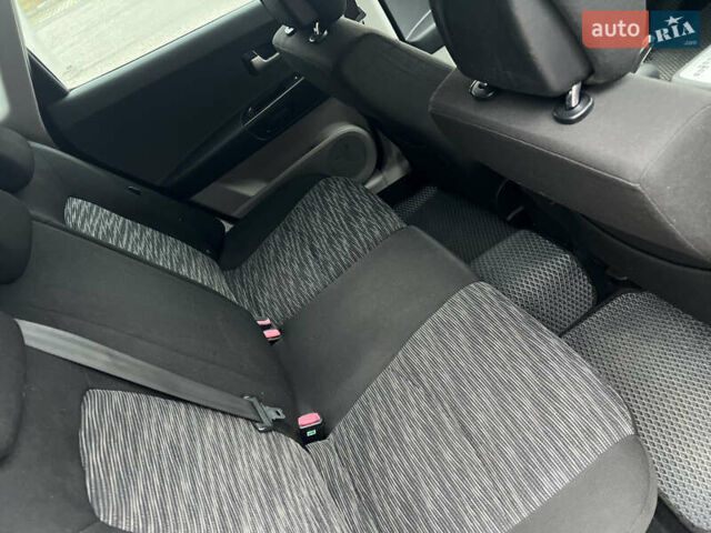 Синій Кіа Сід, об'ємом двигуна 1.59 л та пробігом 220 тис. км за 6200 $, фото 16 на Automoto.ua