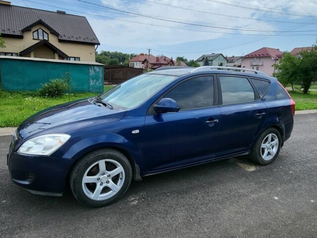 Синій Кіа Сід, об'ємом двигуна 0 л та пробігом 188 тис. км за 4199 $, фото 5 на Automoto.ua