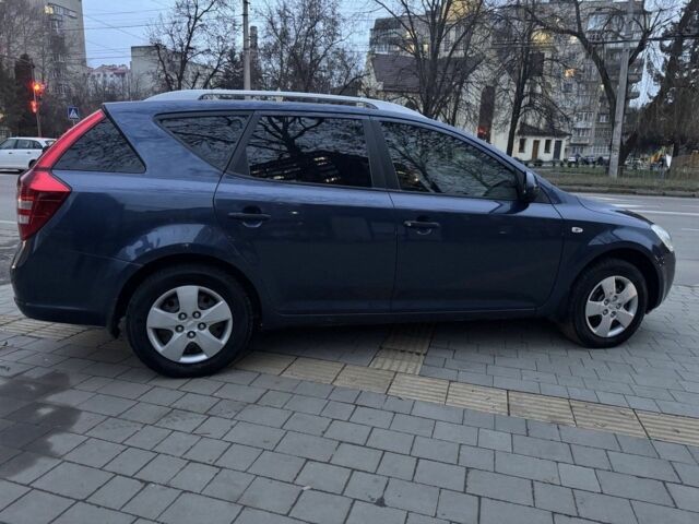 Синий Киа Сид, объемом двигателя 1.6 л и пробегом 222 тыс. км за 5650 $, фото 2 на Automoto.ua