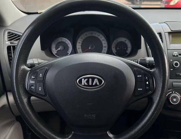 Синий Киа Сид, объемом двигателя 1.59 л и пробегом 144 тыс. км за 5850 $, фото 15 на Automoto.ua