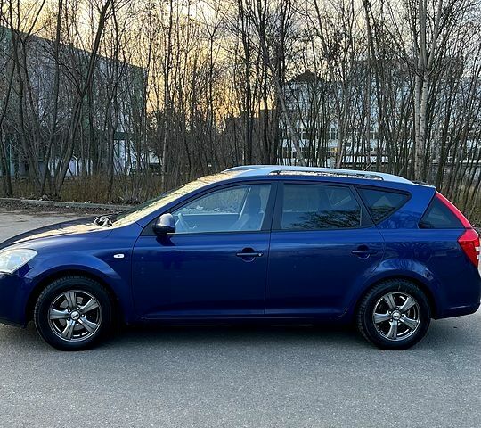 Синій Кіа Сід, об'ємом двигуна 1.6 л та пробігом 270 тис. км за 5450 $, фото 5 на Automoto.ua