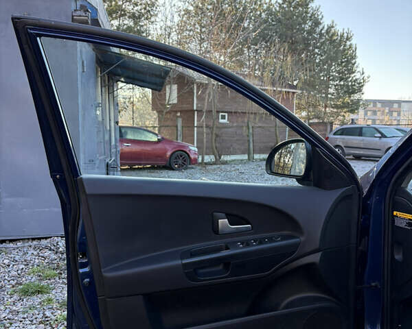 Синий Киа Сид, объемом двигателя 1.4 л и пробегом 192 тыс. км за 5900 $, фото 16 на Automoto.ua