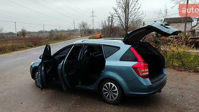 Синій Кіа Сід, об'ємом двигуна 1.6 л та пробігом 210 тис. км за 5300 $, фото 2 на Automoto.ua