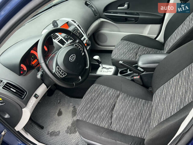 Синій Кіа Сід, об'ємом двигуна 1.59 л та пробігом 220 тис. км за 6200 $, фото 7 на Automoto.ua