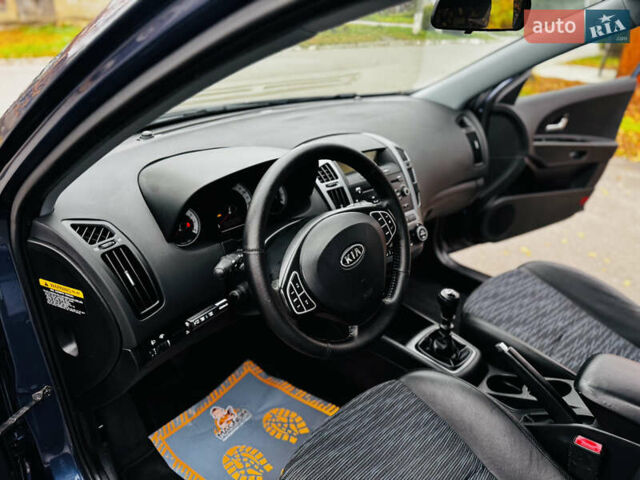 Синій Кіа Сід, об'ємом двигуна 1.6 л та пробігом 270 тис. км за 5450 $, фото 32 на Automoto.ua