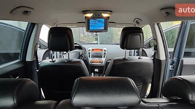 Синій Кіа Сід, об'ємом двигуна 1.6 л та пробігом 210 тис. км за 5300 $, фото 4 на Automoto.ua