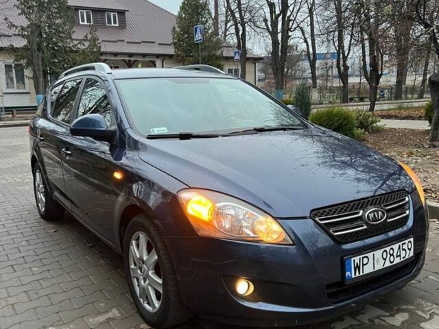 Синий Киа Сид, объемом двигателя 1.6 л и пробегом 350 тыс. км за 2450 $, фото 2 на Automoto.ua