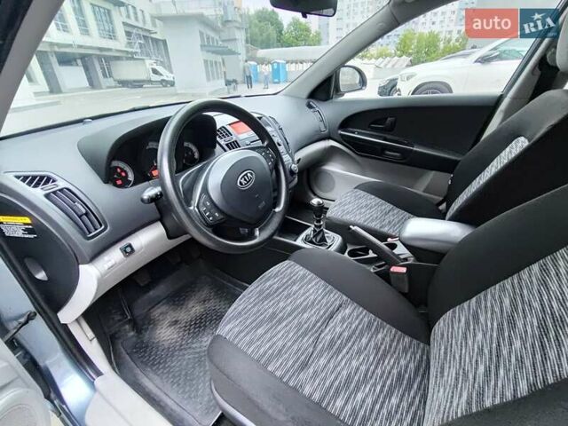 Синій Кіа Сід, об'ємом двигуна 1.59 л та пробігом 152 тис. км за 6900 $, фото 7 на Automoto.ua