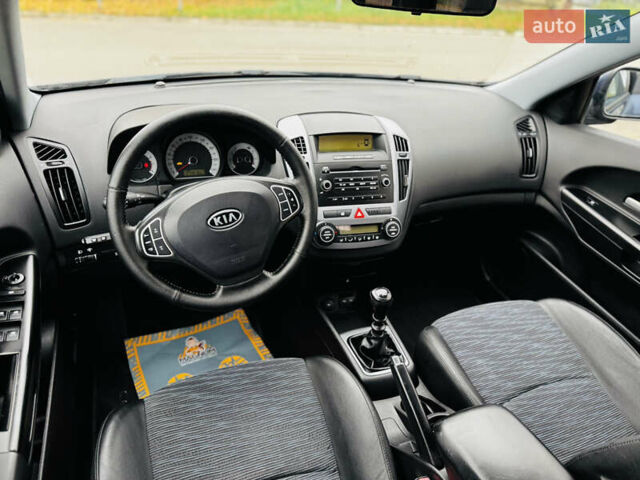 Синій Кіа Сід, об'ємом двигуна 1.6 л та пробігом 270 тис. км за 5250 $, фото 25 на Automoto.ua