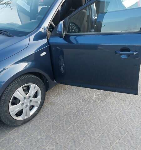 Синій Кіа Сід, об'ємом двигуна 1.6 л та пробігом 272 тис. км за 5700 $, фото 3 на Automoto.ua