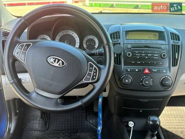 Синий Киа Сид, объемом двигателя 1.4 л и пробегом 239 тыс. км за 5300 $, фото 20 на Automoto.ua
