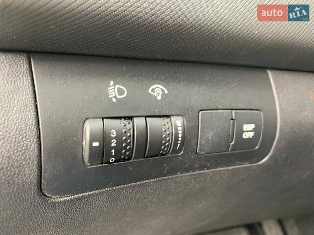 Синій Кіа Сід, об'ємом двигуна 1.98 л та пробігом 242 тис. км за 7190 $, фото 17 на Automoto.ua