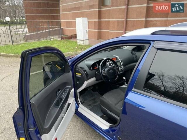 Синий Киа Сид, объемом двигателя 1.98 л и пробегом 153 тыс. км за 8200 $, фото 18 на Automoto.ua