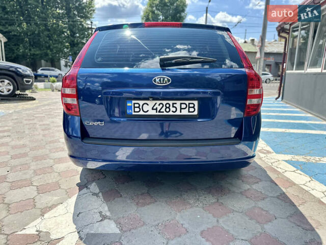 Синій Кіа Сід, об'ємом двигуна 2 л та пробігом 152 тис. км за 5900 $, фото 5 на Automoto.ua