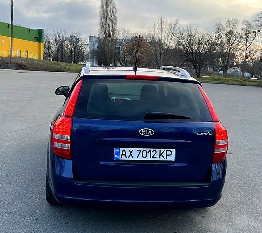 Синій Кіа Сід, об'ємом двигуна 1.6 л та пробігом 270 тис. км за 5450 $, фото 7 на Automoto.ua