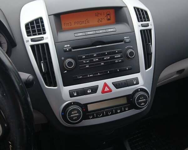 Синий Киа Сид, объемом двигателя 1.6 л и пробегом 202 тыс. км за 5700 $, фото 16 на Automoto.ua