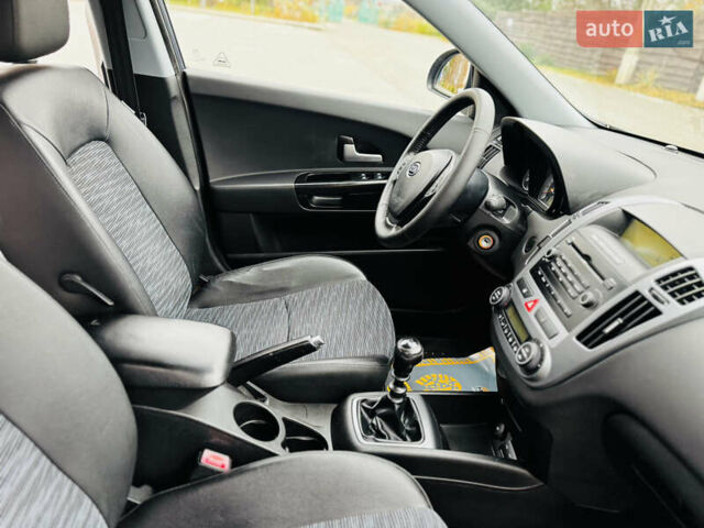 Синій Кіа Сід, об'ємом двигуна 1.6 л та пробігом 270 тис. км за 5250 $, фото 30 на Automoto.ua