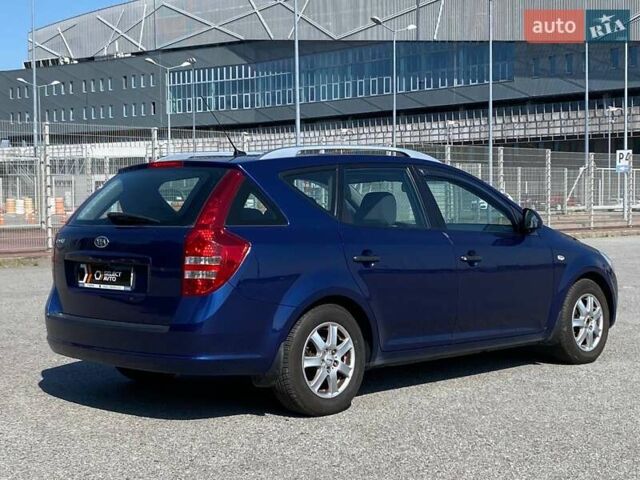 Синий Киа Сид, объемом двигателя 1.6 л и пробегом 178 тыс. км за 6490 $, фото 3 на Automoto.ua