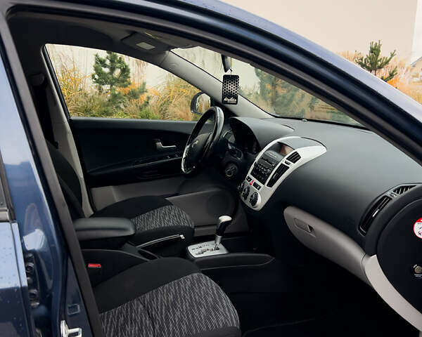Синий Киа Сид, объемом двигателя 0 л и пробегом 251 тыс. км за 6300 $, фото 10 на Automoto.ua