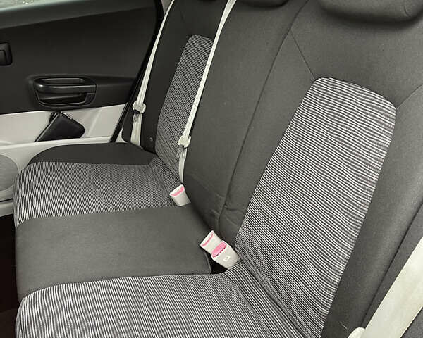 Синий Киа Сид, объемом двигателя 1.4 л и пробегом 200 тыс. км за 6200 $, фото 25 на Automoto.ua