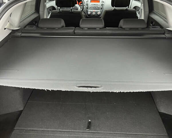 Синий Киа Сид, объемом двигателя 1.4 л и пробегом 200 тыс. км за 6200 $, фото 30 на Automoto.ua