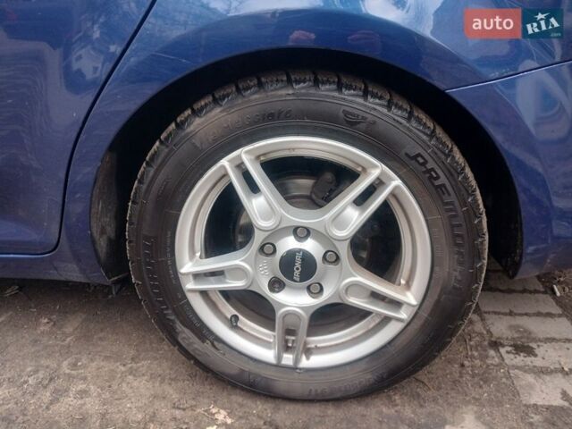 Синій Кіа Сід, об'ємом двигуна 1.6 л та пробігом 210 тис. км за 6000 $, фото 13 на Automoto.ua