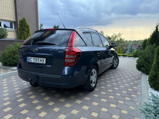 Синий Киа Сид, объемом двигателя 1.6 л и пробегом 232 тыс. км за 5800 $, фото 5 на Automoto.ua