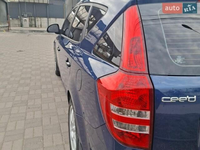Синій Кіа Сід, об'ємом двигуна 1.6 л та пробігом 278 тис. км за 5749 $, фото 10 на Automoto.ua
