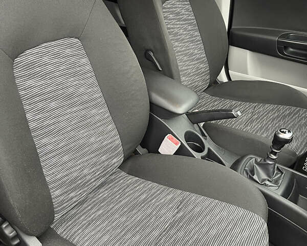 Синий Киа Сид, объемом двигателя 1.4 л и пробегом 200 тыс. км за 6200 $, фото 34 на Automoto.ua