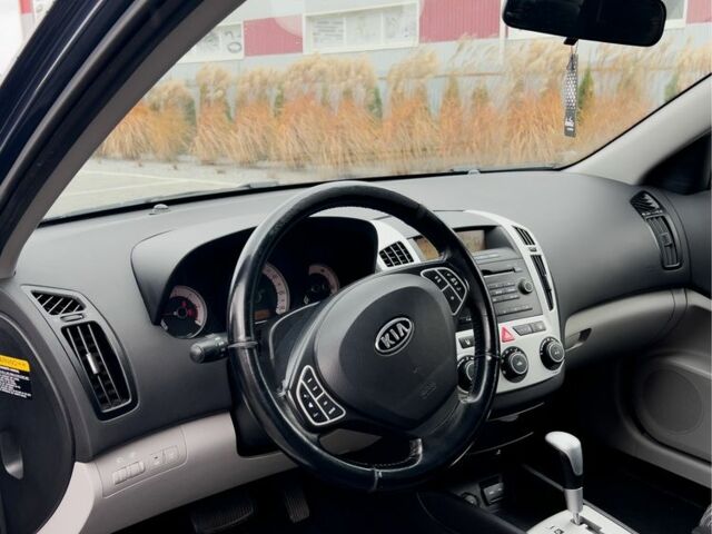 Синій Кіа Сід, об'ємом двигуна 1.6 л та пробігом 252 тис. км за 6500 $, фото 7 на Automoto.ua