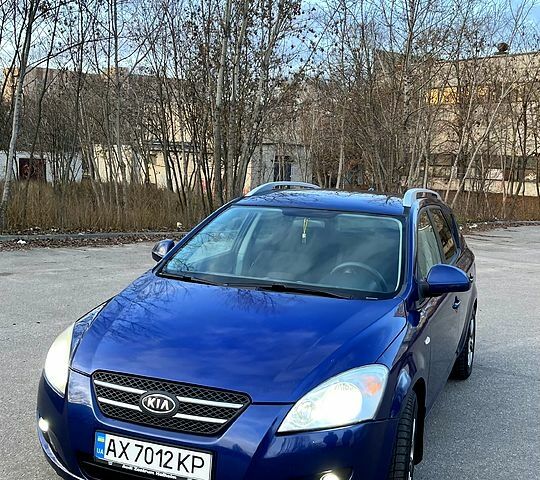 Синій Кіа Сід, об'ємом двигуна 1.6 л та пробігом 270 тис. км за 5450 $, фото 2 на Automoto.ua