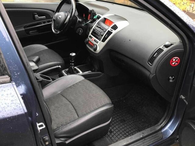 Синий Киа Сид, объемом двигателя 1.6 л и пробегом 290 тыс. км за 2650 $, фото 16 на Automoto.ua