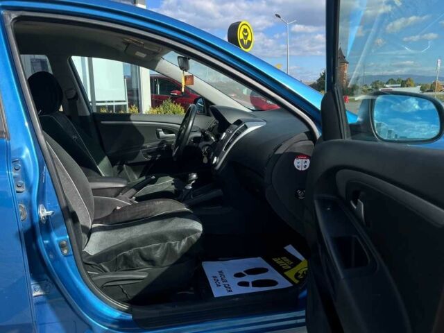 Синий Киа Сид, объемом двигателя 1.6 л и пробегом 325 тыс. км за 5600 $, фото 8 на Automoto.ua