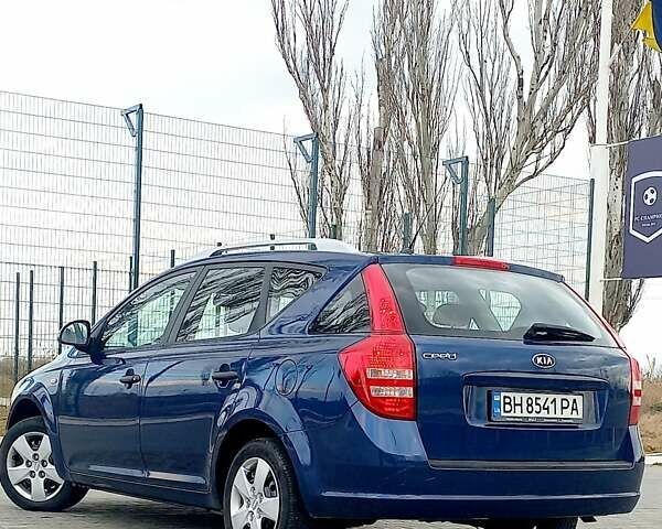 Синий Киа Сид, объемом двигателя 1.4 л и пробегом 168 тыс. км за 6200 $, фото 4 на Automoto.ua