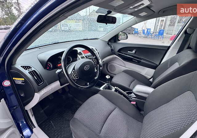 Синий Киа Сид, объемом двигателя 1.6 л и пробегом 176 тыс. км за 4999 $, фото 23 на Automoto.ua