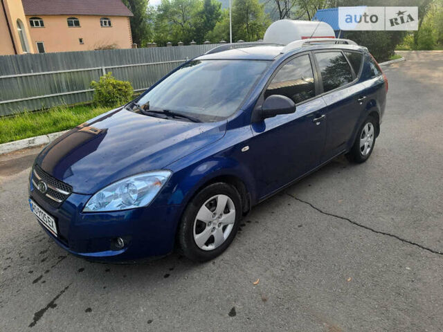 Синий Киа Сид, объемом двигателя 1.58 л и пробегом 258 тыс. км за 5300 $, фото 6 на Automoto.ua