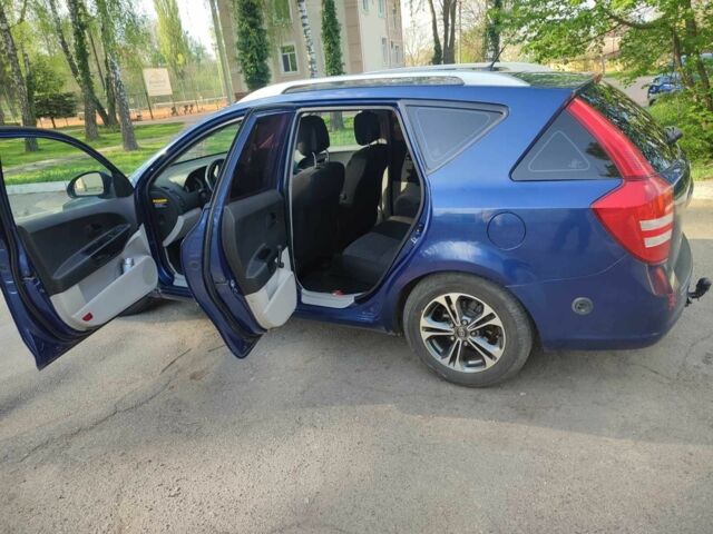 Киа Сид 2009 в Виннице на Automoto.ua Синий Киа Сид, объемом двигателя 1.4 л и пробегом 200 тыс. км за 5800 $, фото 3 на Automoto.ua