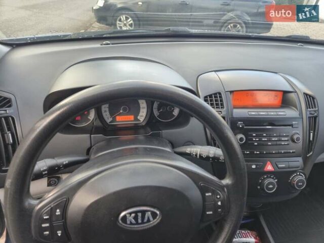 Синий Киа Сид, объемом двигателя 1.4 л и пробегом 235 тыс. км за 5000 $, фото 5 на Automoto.ua