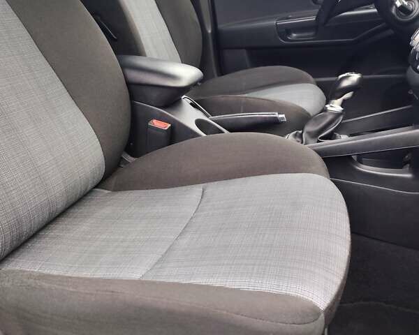 Синий Киа Сид, объемом двигателя 1.4 л и пробегом 217 тыс. км за 6200 $, фото 31 на Automoto.ua