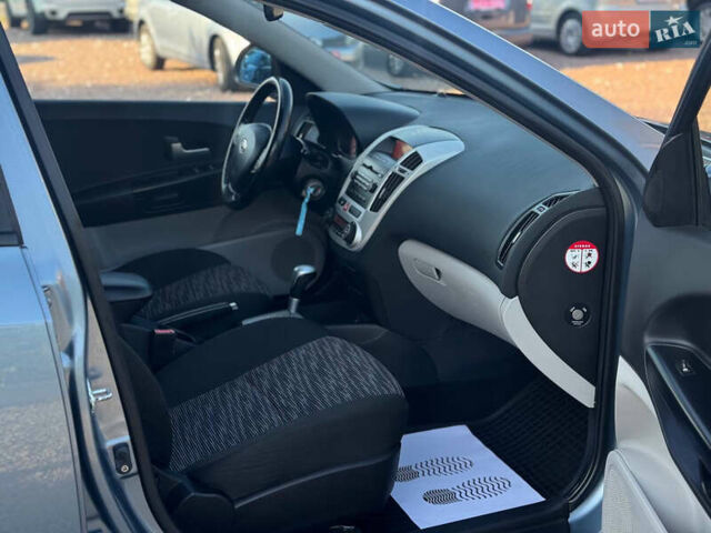 Синий Киа Сид, объемом двигателя 2 л и пробегом 223 тыс. км за 7350 $, фото 13 на Automoto.ua