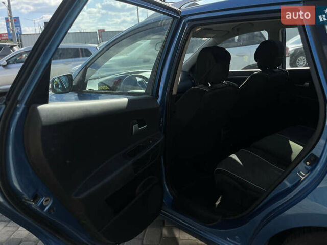 Синий Киа Сид, объемом двигателя 1.58 л и пробегом 325 тыс. км за 5600 $, фото 14 на Automoto.ua