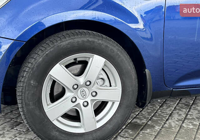 Синий Киа Сид, объемом двигателя 1.6 л и пробегом 176 тыс. км за 4999 $, фото 7 на Automoto.ua