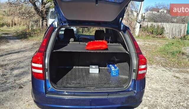 Синий Киа Сид, объемом двигателя 1.6 л и пробегом 310 тыс. км за 5500 $, фото 6 на Automoto.ua