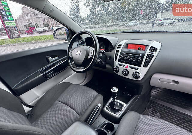 Синий Киа Сид, объемом двигателя 1.6 л и пробегом 176 тыс. км за 4999 $, фото 20 на Automoto.ua
